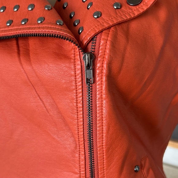 V Cristina Orange Studded Vest - Picture 3 of 9